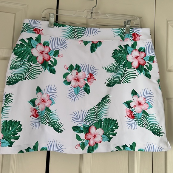 Tommy Bahama Island Zone Skort - Picture 3 of 6
